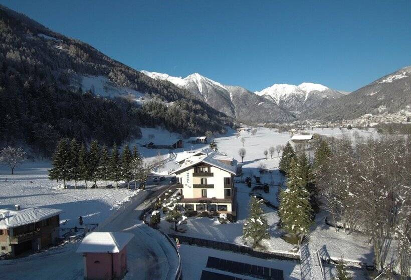 בית מלון כפרי Rio