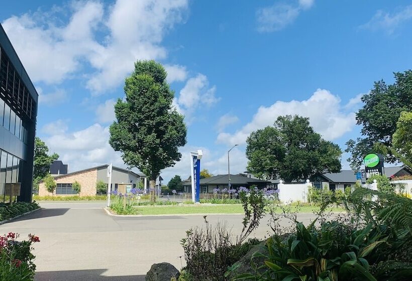 مُتل Alpha Motor Inn