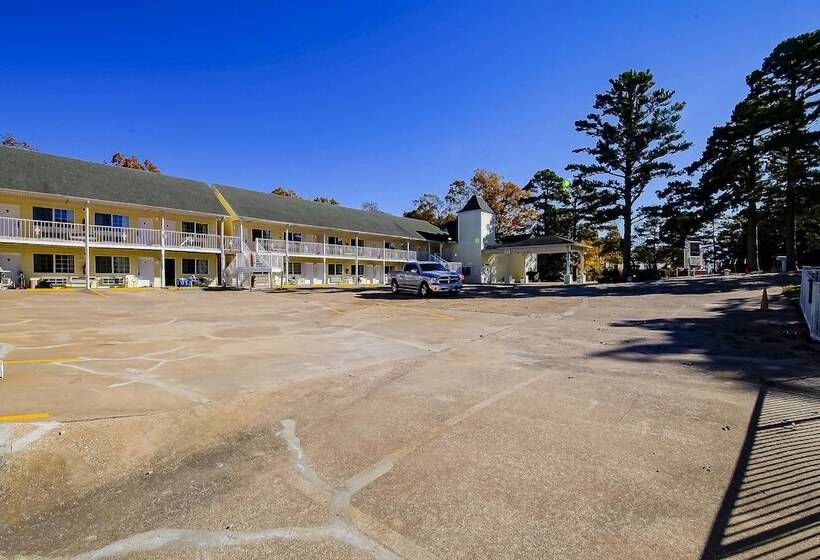 فندق على الطريق O Eureka Springs  Christ Of Ozark Area