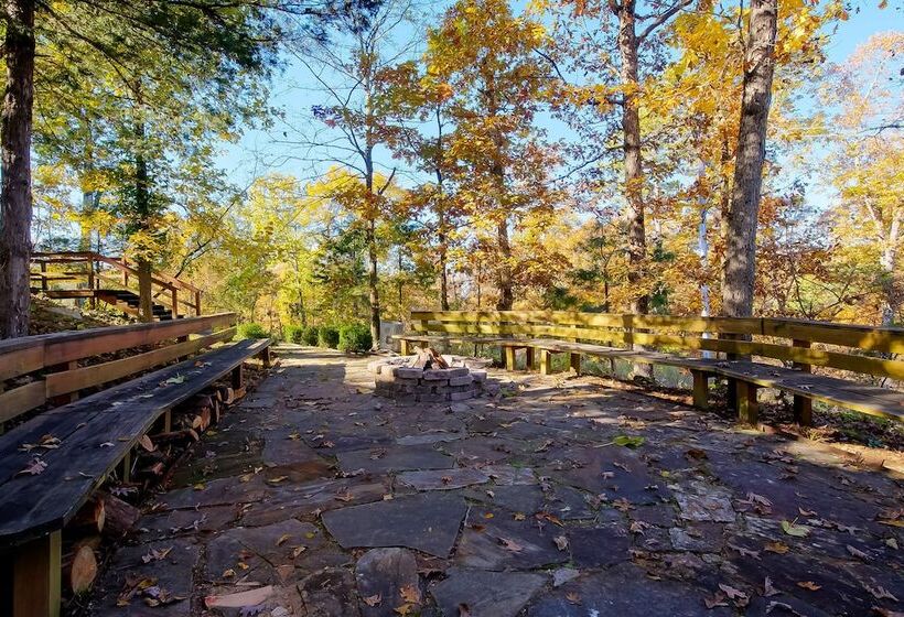 فندق على الطريق O Eureka Springs  Christ Of Ozark Area