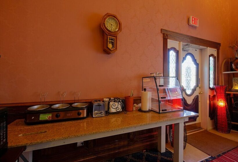 فندق على الطريق O Eureka Springs  Christ Of Ozark Area