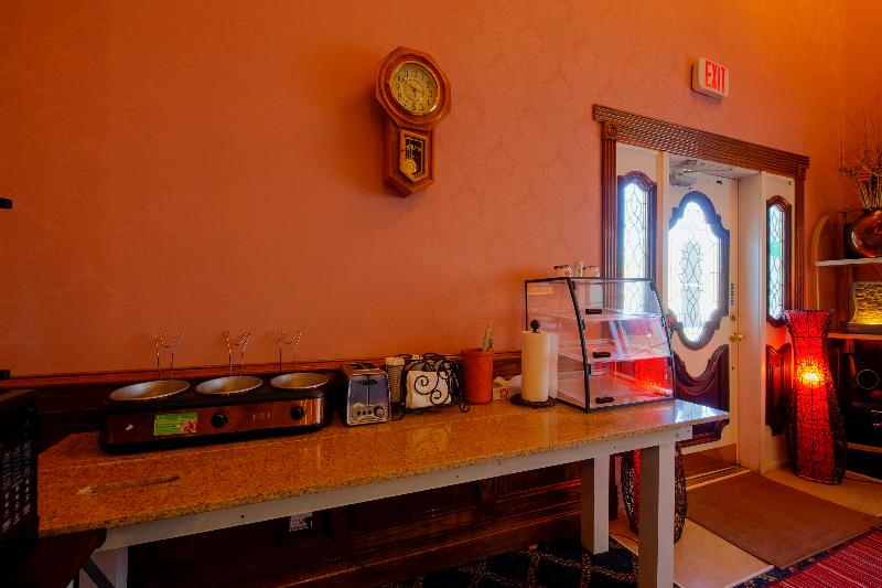 فندق على الطريق O Eureka Springs  Christ Of Ozark Area