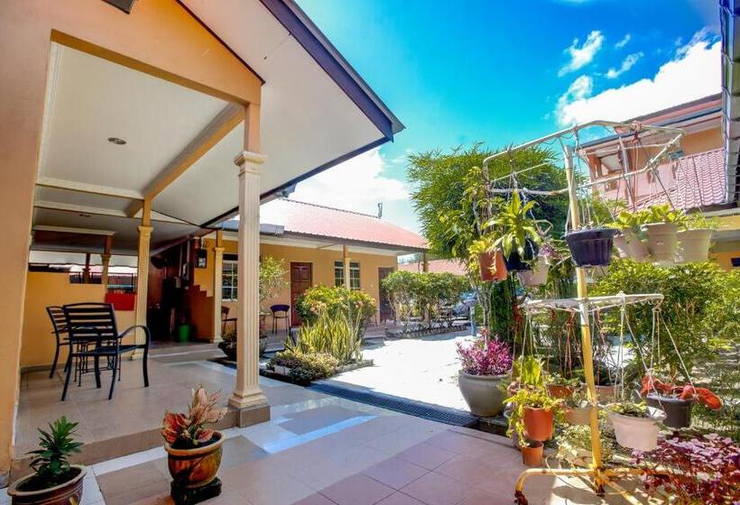 Nr Langkawi Motel