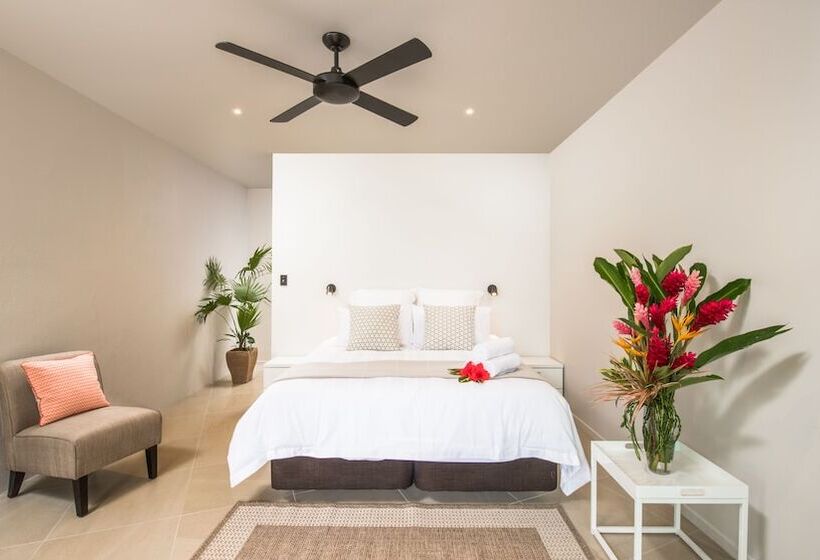 Pacific Palms Luxury Villa