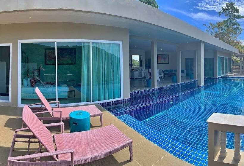 استراحتگاه Grand Bleu Ocean View Pool Suite