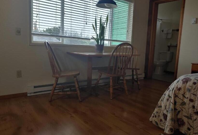 The Dublin House Motel