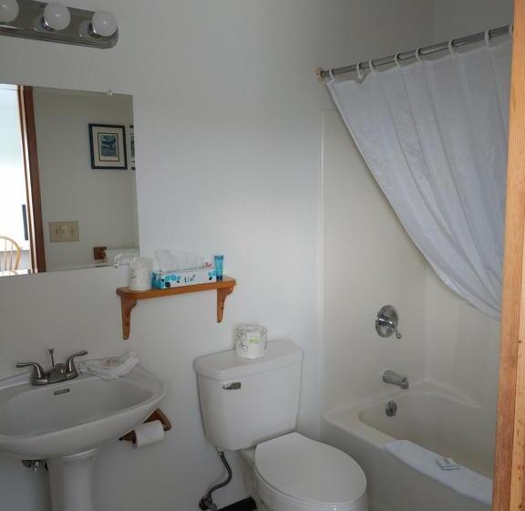 The Dublin House Motel