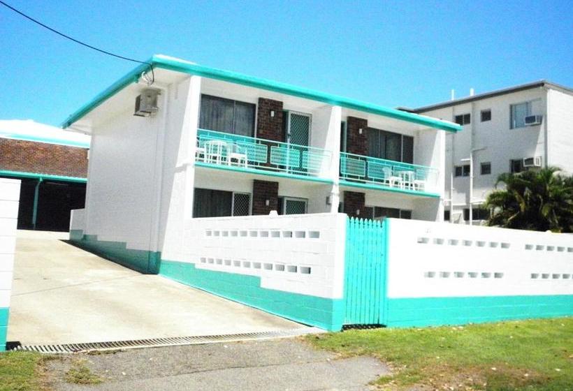 Emthree Seaside Apartments