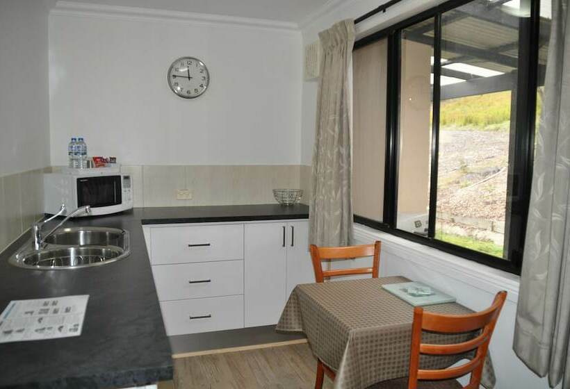 مبيت وإفطار Oyster Cove Chalet