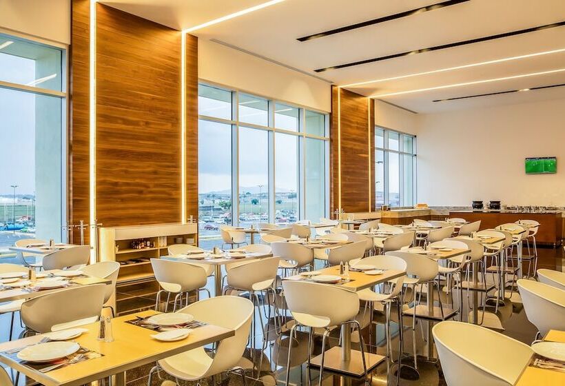 فندق Fiesta Inn Pachuca Gran Patio