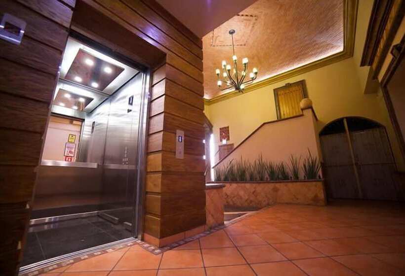 فندق Hacienda Del Sol