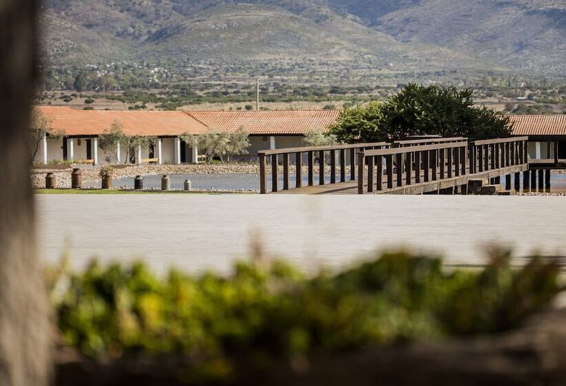 هتل Hacienda Los Picachos Spa & Pádel