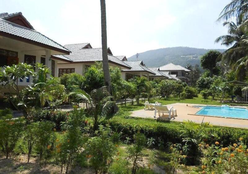 هتل Krisada Beach Resort
