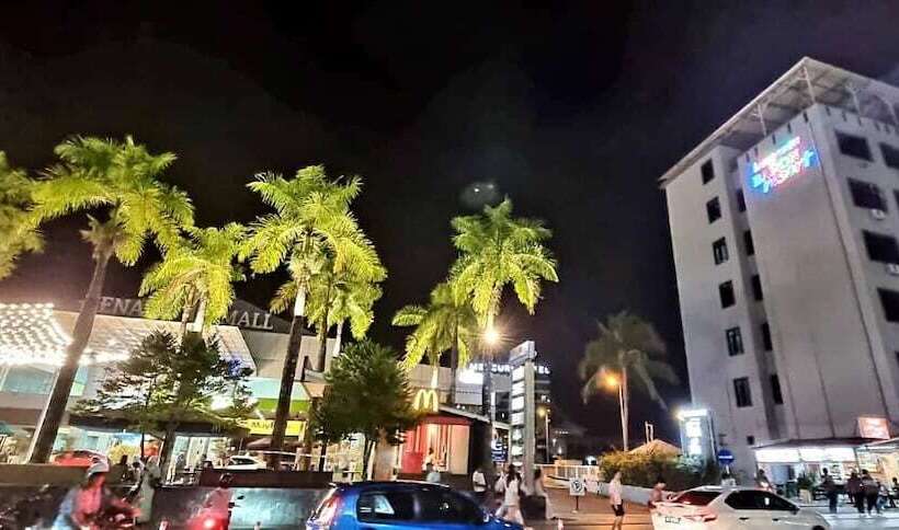 هتل Langgura Baron Resort