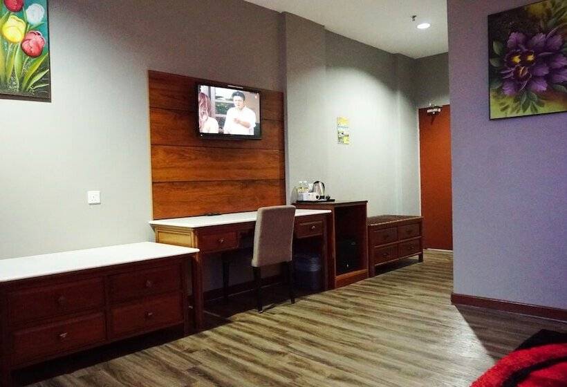 هتل Langgura Baron Resort
