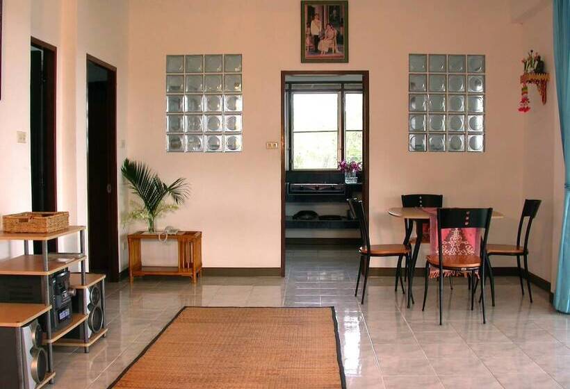 هتل Seaview Paradise Mountain Holiday Villas