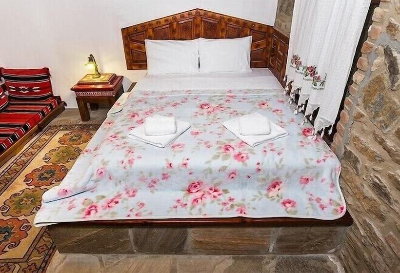 هتل Stonehouse By Ipek