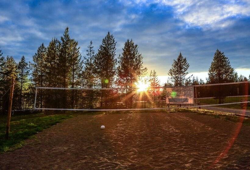 فندق Under Canvas Glacier