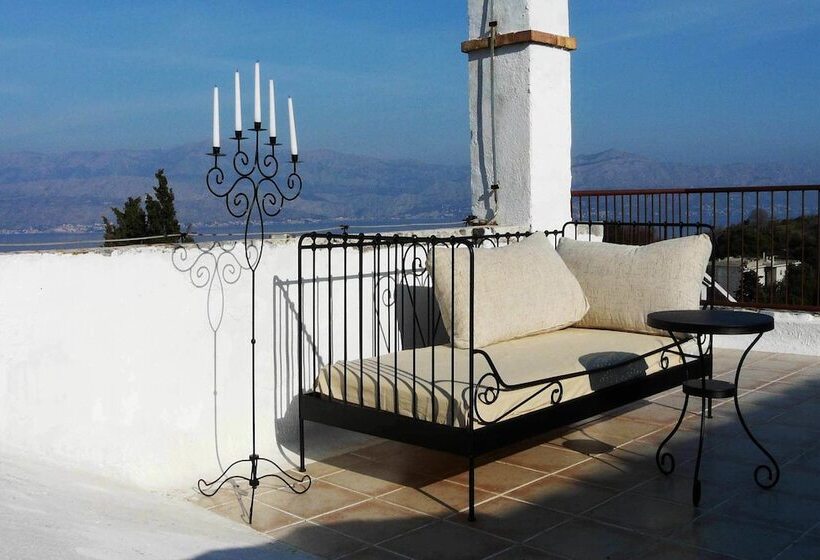 بنسيون Villa Skula