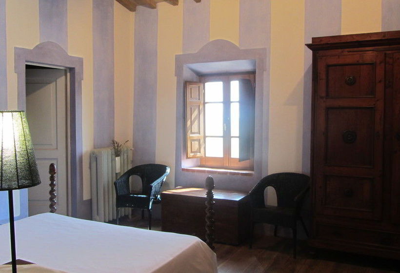 Отель Agriturismo Podere Pratovecchio