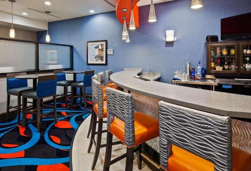 هتل Best Western Plus Ardmore Inn & Suites