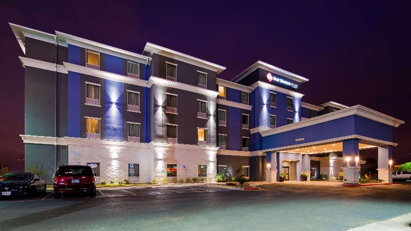 فندق Best Western Plus Laredo Inn & Suites