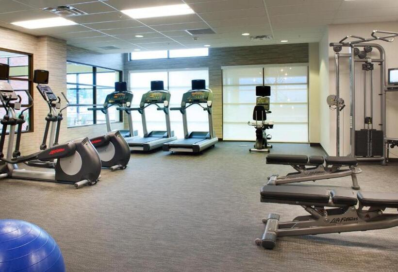 בית מלון כפרי Courtyard By Marriott Seattle Everett Downtown