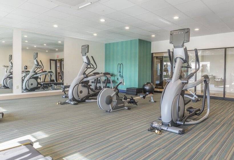 ホテル Holiday Inn Express & Suites Clarion, An Ihg