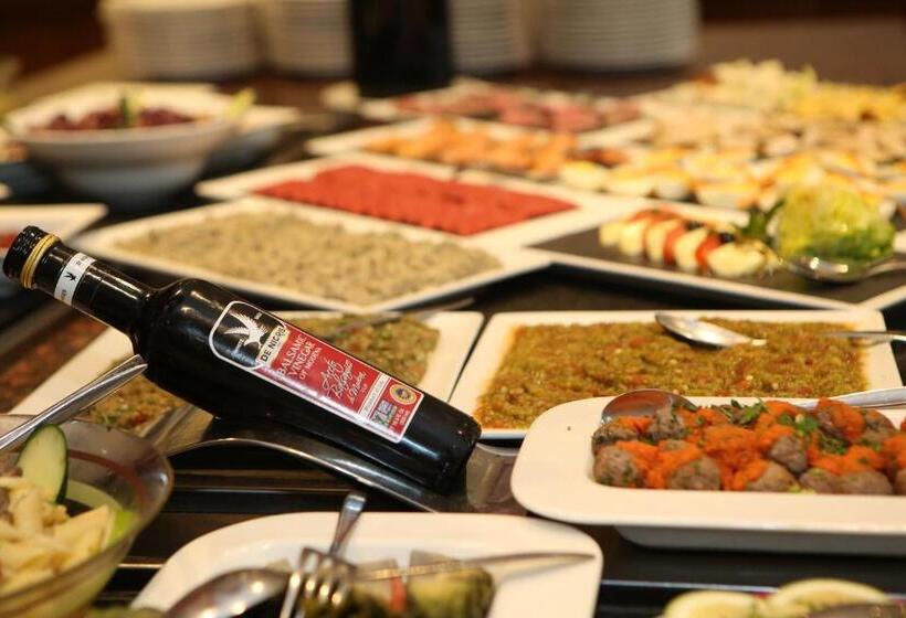 هتل Royal Tulip Skikda