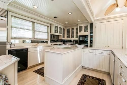 Hotel West End Splendor By First Choice Property Management