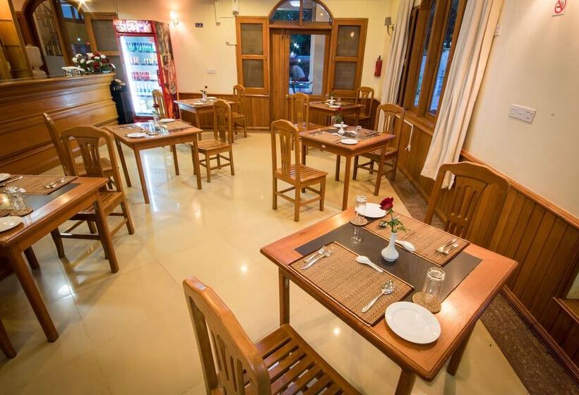 Hotel Win Unity Pyin Oo Lwin