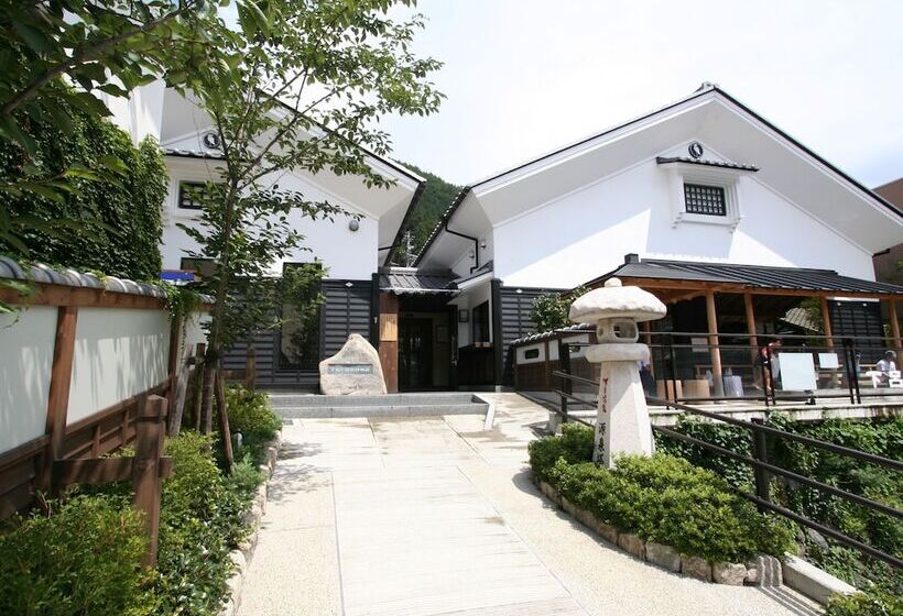 Hotel Ooedo Onsen Monogatari Premium Gero Honkan