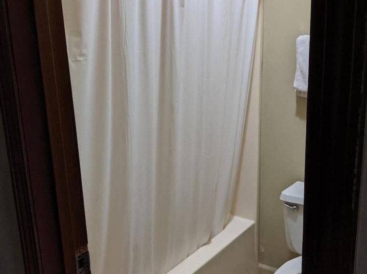 فندق على الطريق Key West Inn Hobart