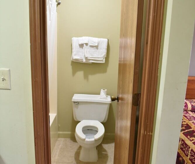 فندق على الطريق Key West Inn Hobart