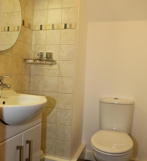 بنسيون The Waves