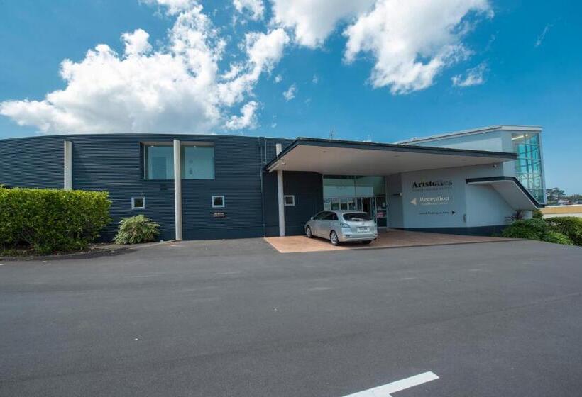 هتل Aristotles North Shore