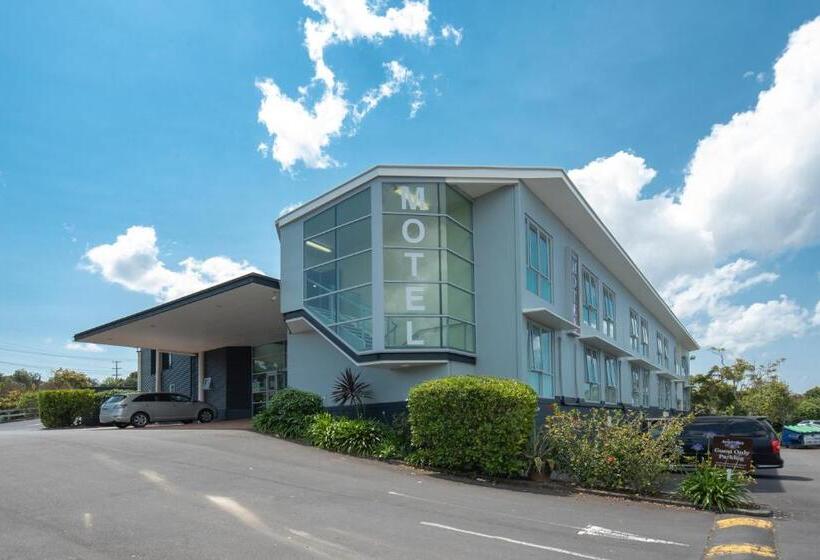 هتل Aristotles North Shore