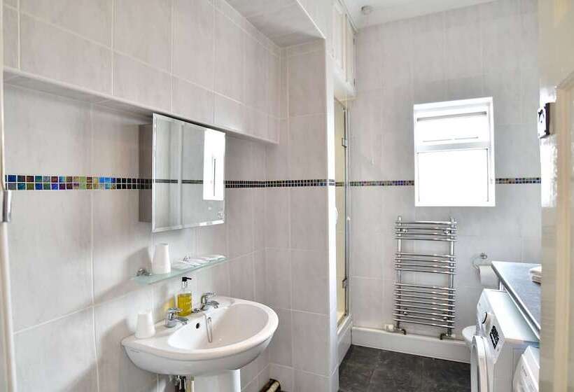 민박 Tree Tops Guest House