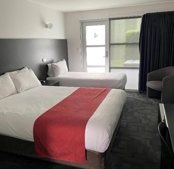 Brighton Hotel Motel