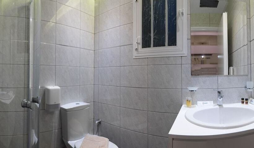 Epavlis Beach Resort