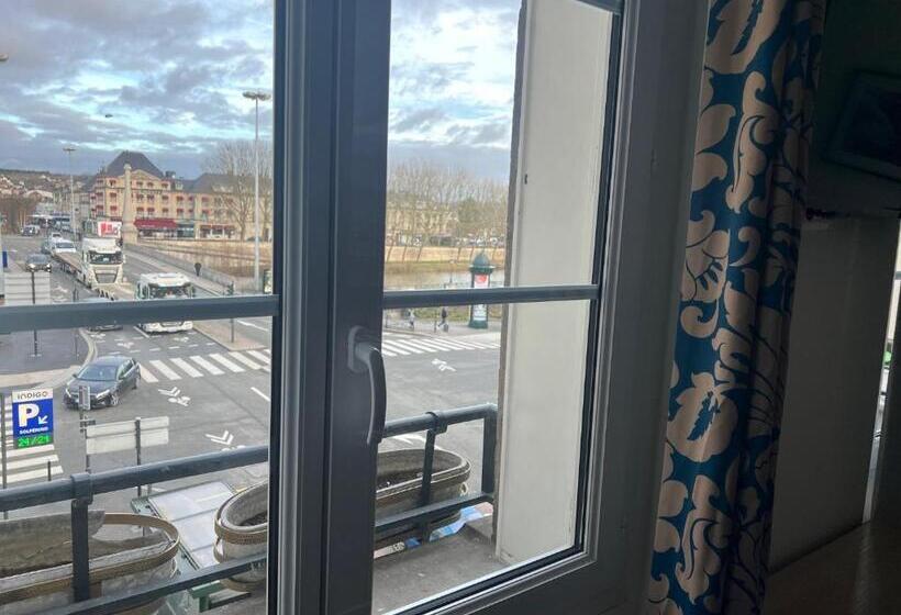 هتل Armor Hôtel