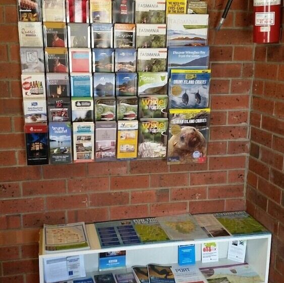 هتل Bay View Holiday Village