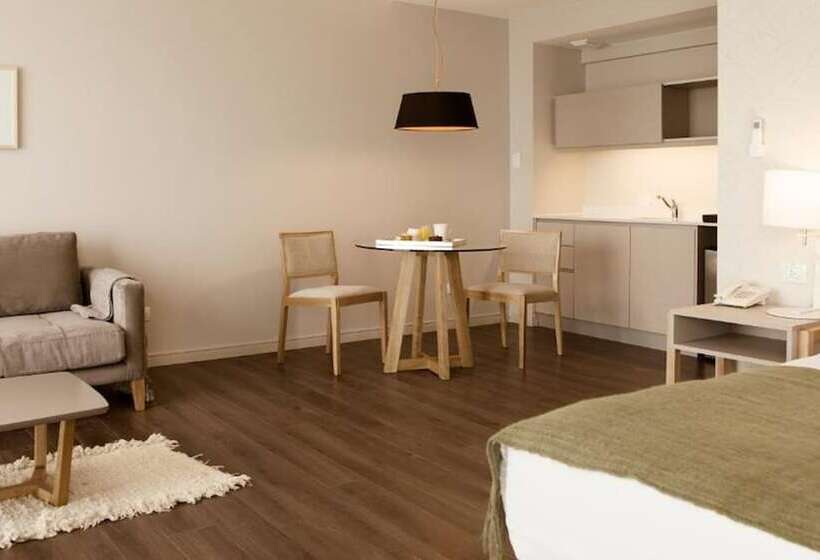 هتل Dazzler By Wyndham Polo