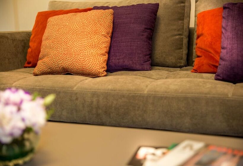 هتل Dazzler By Wyndham Polo