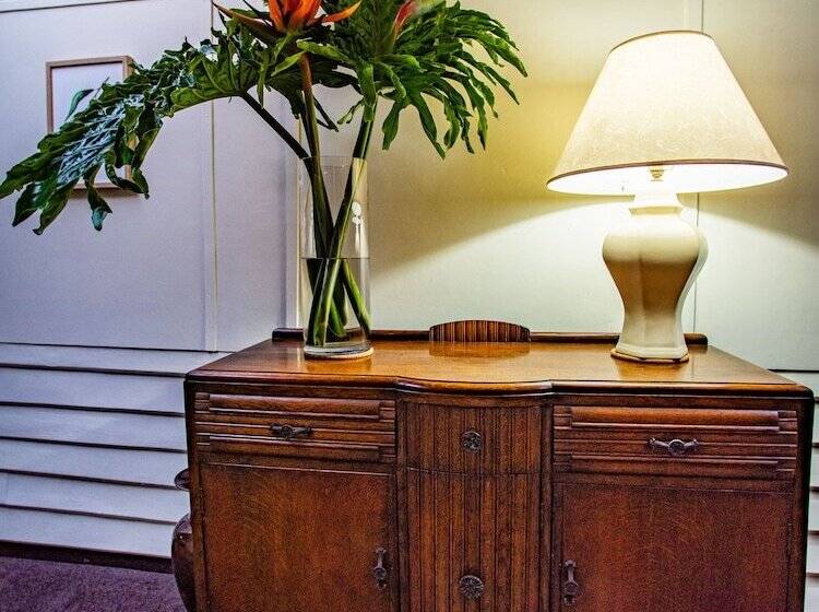 هتل Margaret River Guest House