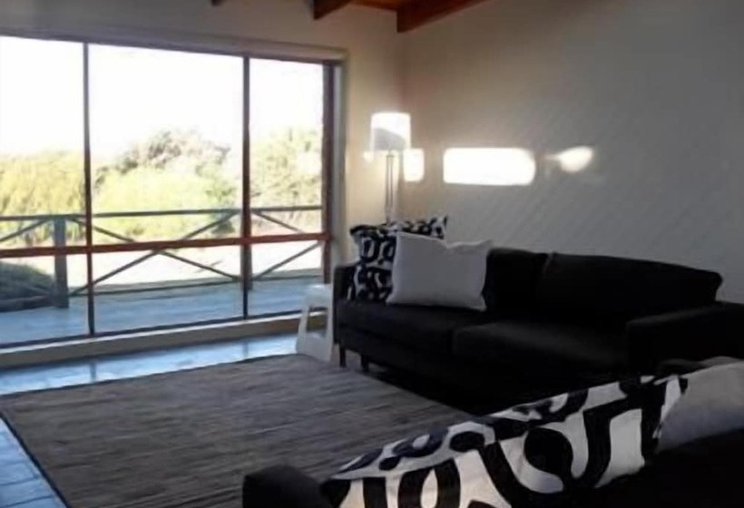 فندق Sandpiper Ocean Cottages