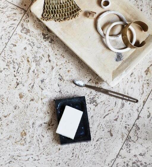 هتل The Villas Of Byron