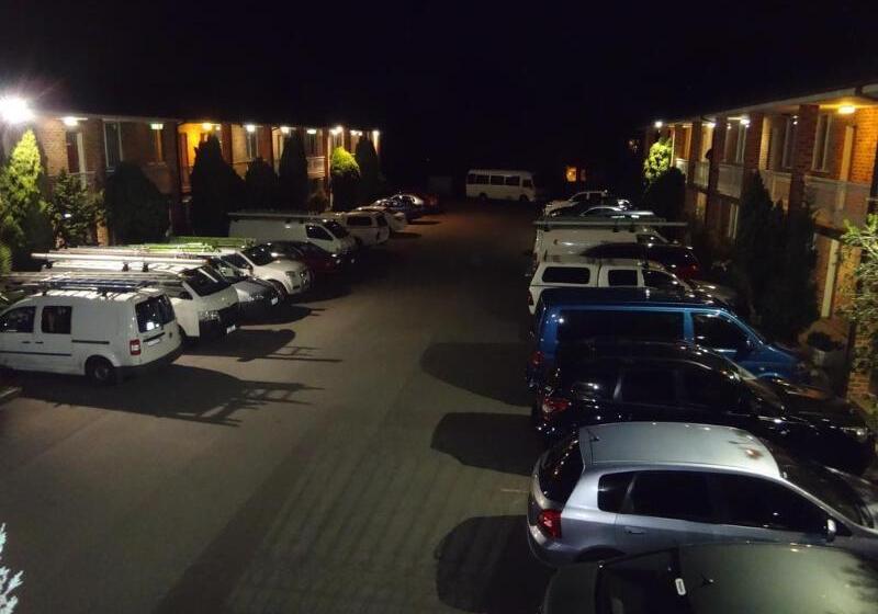 ホテル Wm  Bankstown