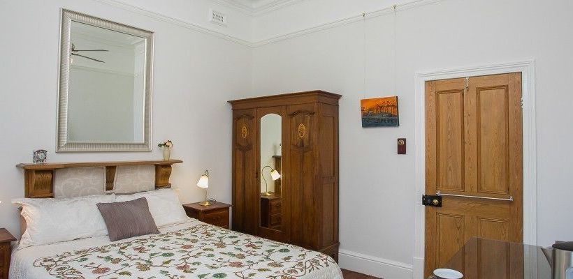 פנסיון Danum House Bed & Breakfast