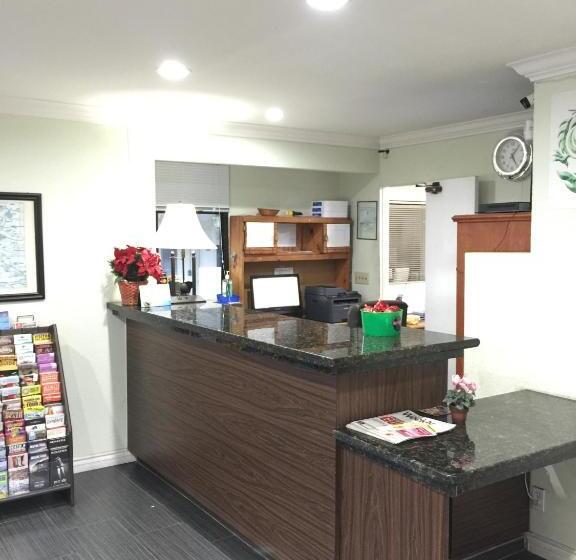 Hi Way Host Motel